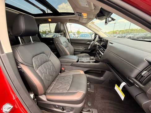 New 2026 Nissan Pathfinder Platinum AWD/4WD image 20