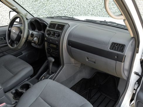 Used 2004 Nissan Xterra XE RWD image 15