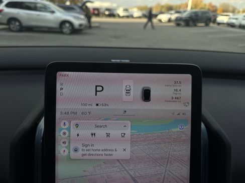 Used 2025 Volvo EX30 Ultra w/ Climate Package image 11