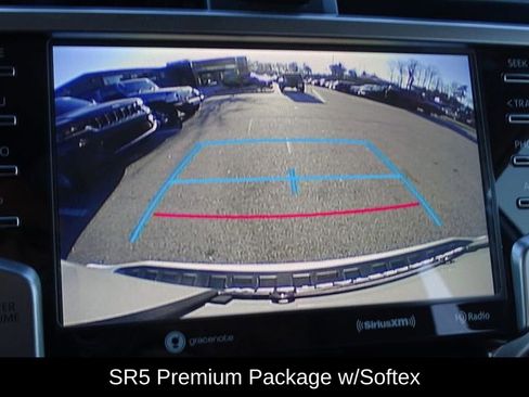 Used 2022 Toyota 4Runner SR5 Premium image 8