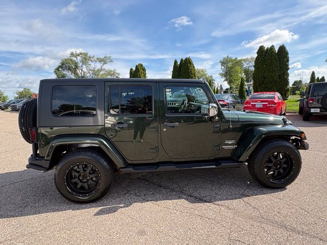 Used 2010 Jeep Wrangler Unlimited Sahara w/ Mopar Chrome Edition Group AWD/4WD image 7