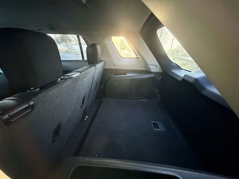 Used 2017 GMC Terrain SLE w/ Convenience Package image 8