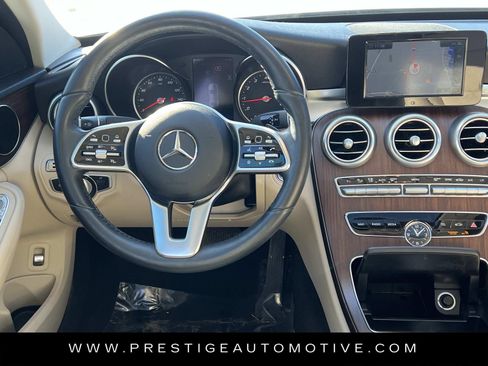 Used 2019 Mercedes-Benz C 300 4MATIC Sedan image 17