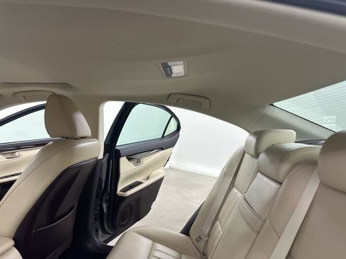 Used 2017 Lexus ES 350 image 29