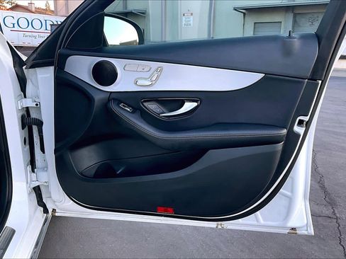 Used 2021 Mercedes-Benz C 300 Sedan image 27