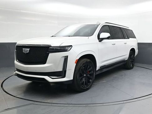 Used 2023 Cadillac Escalade ESV Sport Platinum w/ LPO, ONYX Package image 8