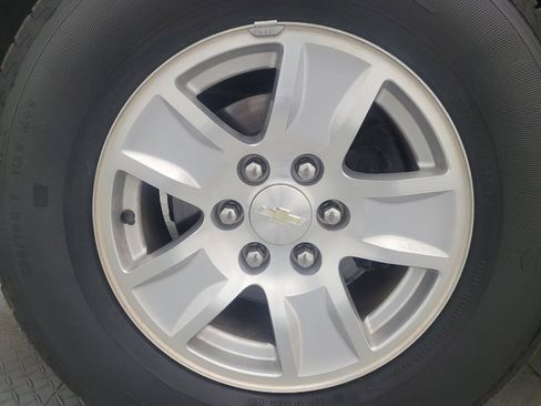 Used 2017 Chevrolet Silverado 1500 LT w/ All Star Edition image 31