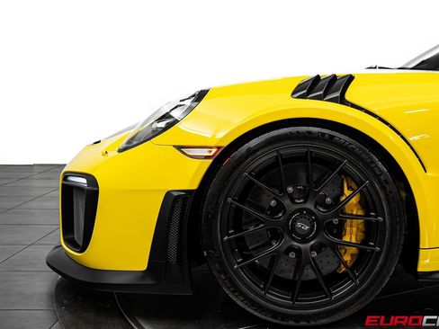 Used 2019 Porsche 911 GT2 RS RWD image 17