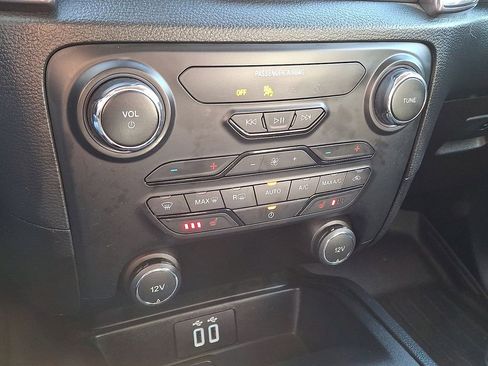 Used 2019 Ford Ranger Lariat w/ Equipment Group 501A Mid image 17