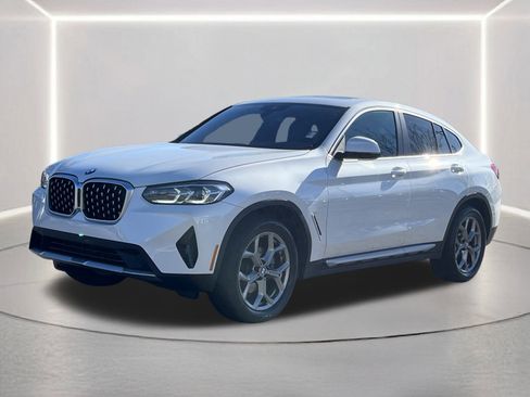 Used 2025 BMW X4 xDrive30i image 21