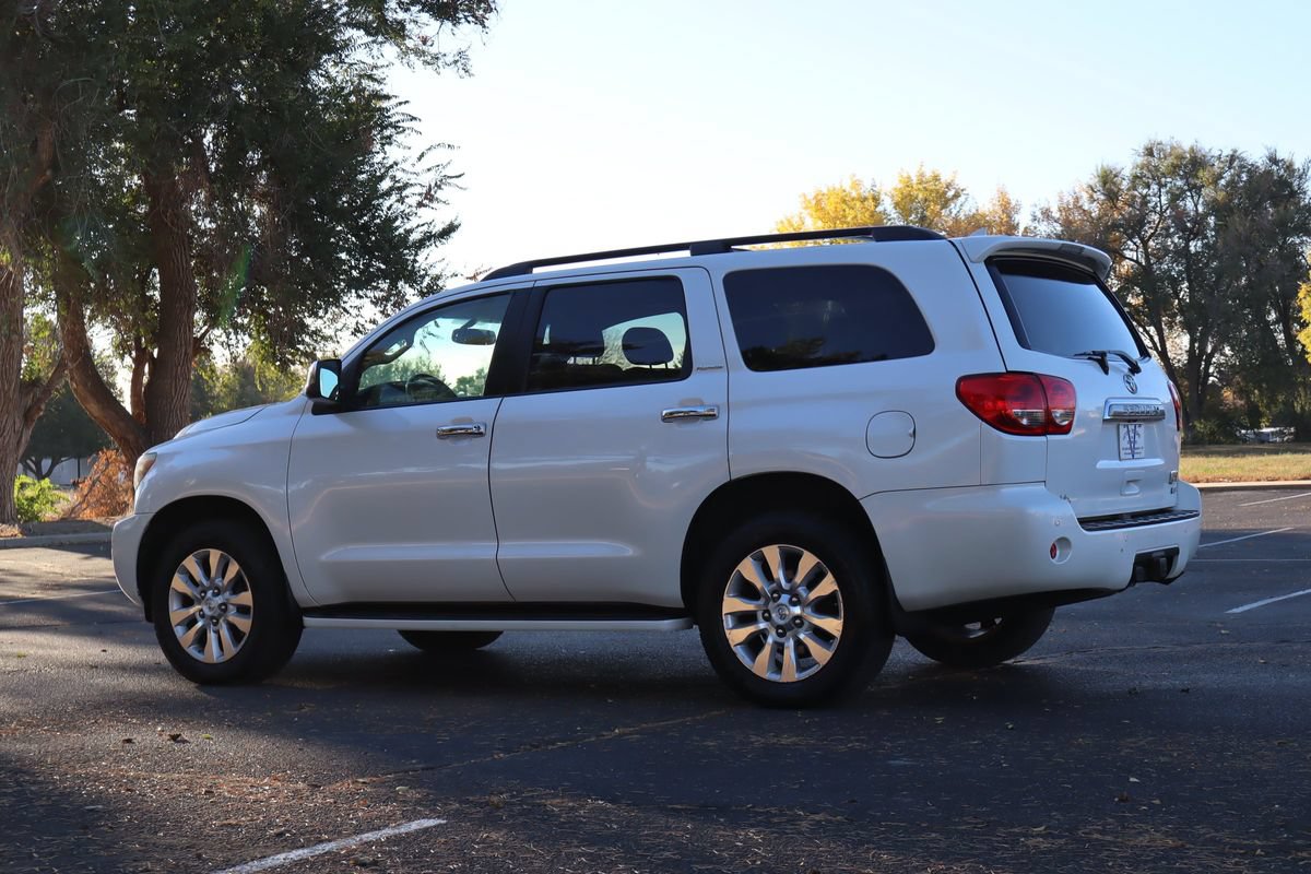 Used 2013 Toyota Sequoia Platinum AWD/4WD image 7