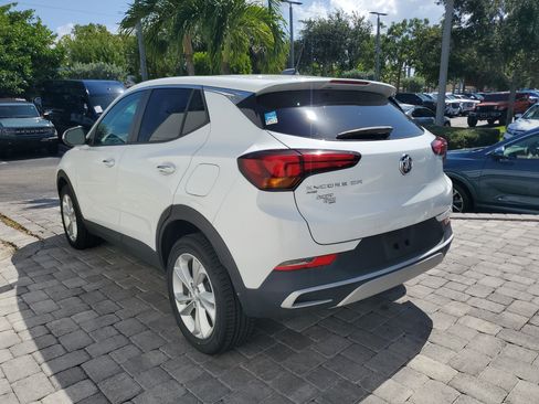 Used 2023 Buick Encore GX Preferred w/ Cold Weather Comfort Package AWD/4WD image 5