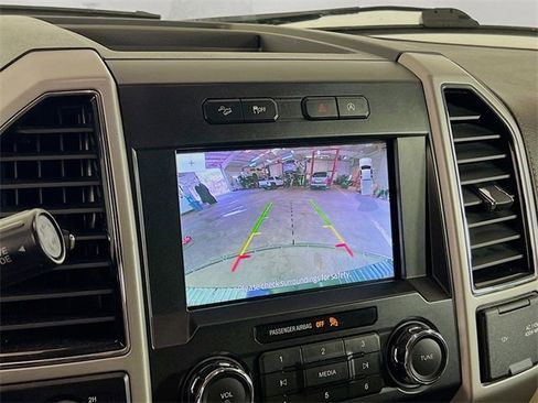 Used 2019 Ford F150 Lariat image 15