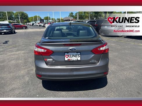 Used 2013 Ford Focus SE FWD image 8