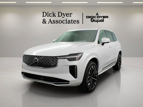 New 2026 Volvo XC90 B6 Ultra w/ Protection Package AWD/4WD image 4