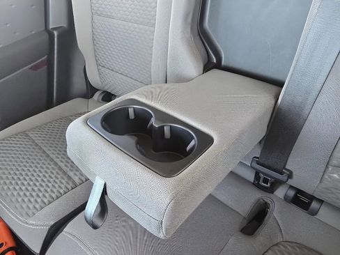 Used 2020 Ford Escape SE Sport image 30