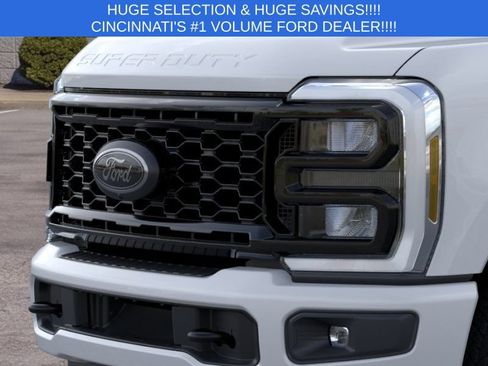 New 2026 Ford F250 XLT w/ XLT Premium Package AWD/4WD image 17