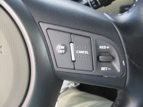 Used 2013 Kia Soul ! FWD image 21