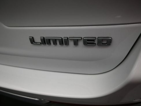Used 2021 Jeep Grand Cherokee L Limited AWD/4WD image 43