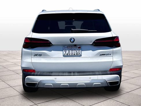 Used 2024 BMW X5 xDrive50e w/ Climate Comfort Package AWD/4WD image 8