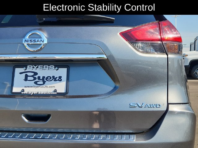 Used 2018 Nissan Rogue SV AWD/4WD image 15