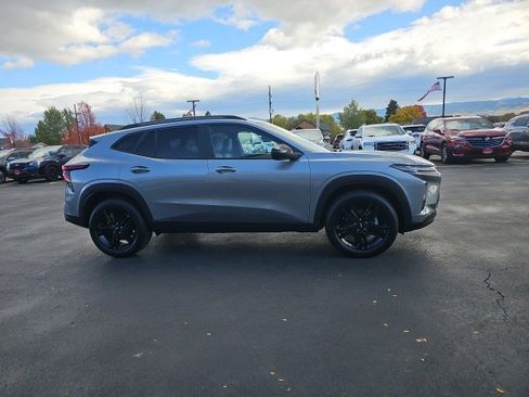 New 2026 Chevrolet Trax ACTIV w/ Sunroof Package image 63