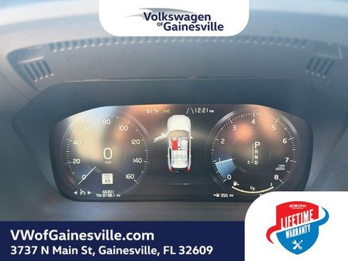 Used 2021 Volvo XC60 T5 Momentum w/ Protection Package Premier image 20