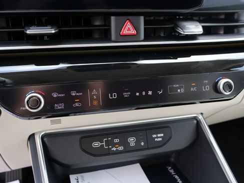 New 2026 Kia Carnival SX Prestige FWD image 40