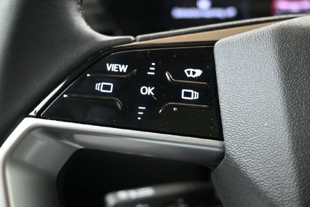 Used 2025 Audi Q5 Premium Plus w/ Premium Plus AWD/4WD image 24