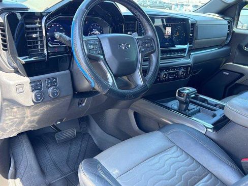 Used 2024 Chevrolet Silverado 1500 ZR2 AWD/4WD image 12