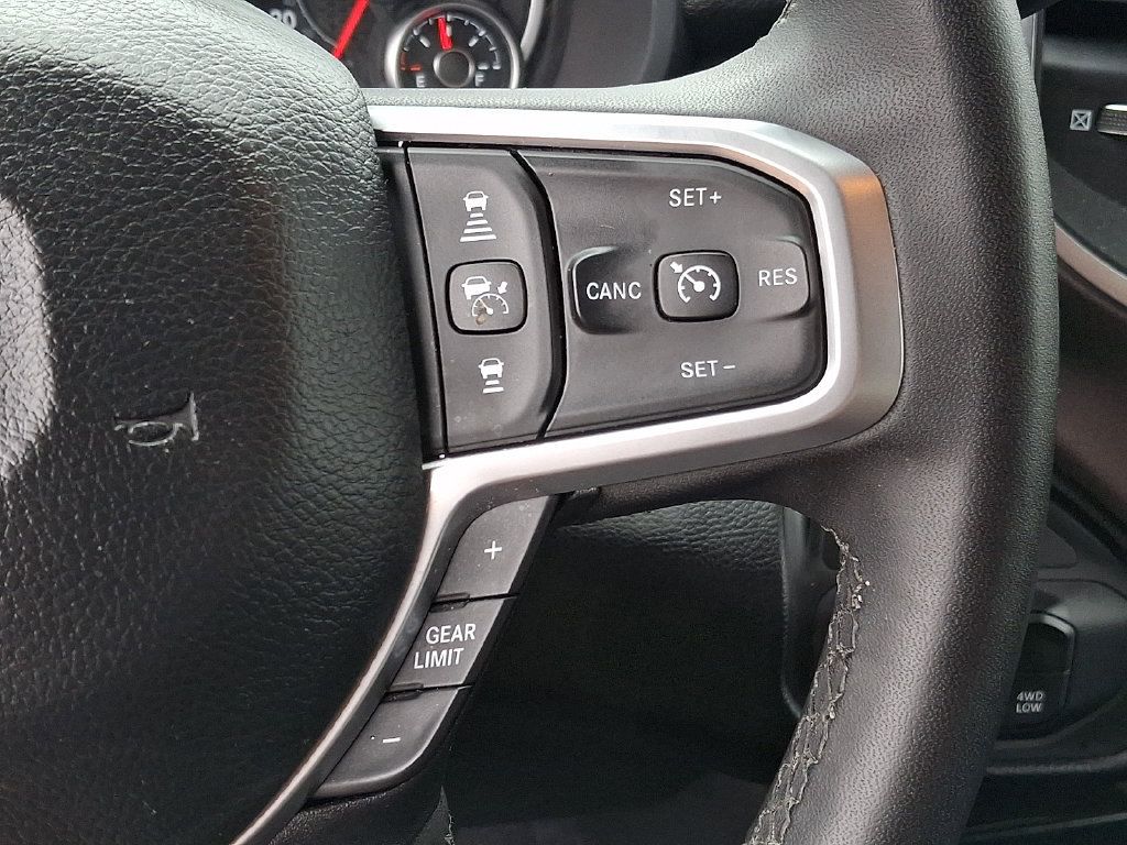 Certified 2025 RAM 2500 Big Horn AWD/4WD image 21