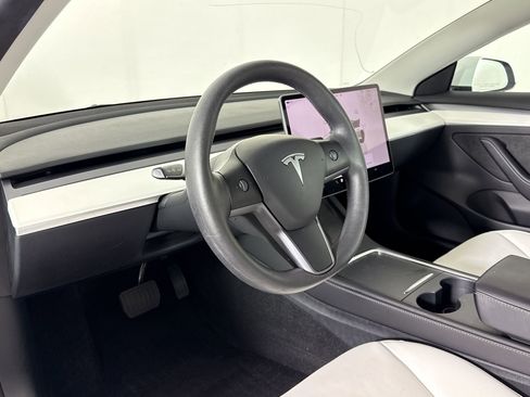 Used 2023 Tesla Model 3 Standard Range RWD image 4