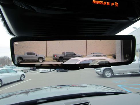 Used 2025 Land Rover Range Rover Long Wheelbase Autobiography image 21