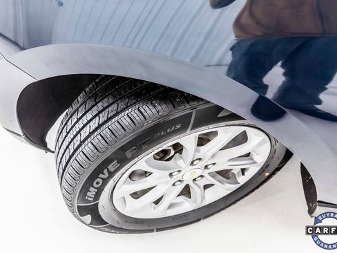 Used 2021 Chevrolet Equinox LT image 13