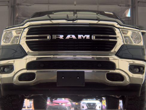 Used 2019 RAM 1500 Big Horn AWD/4WD image 3