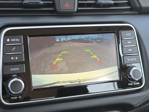 Used 2024 Nissan Versa S w/ Trunk Package image 20