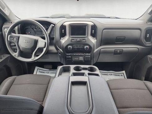 Used 2024 Chevrolet Silverado 1500 Custom Trail Boss w/ LPO, Dark Essentials Package AWD/4WD image 11