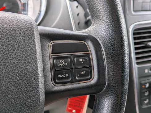 Used 2013 RAM C/V Tradesman FWD image 19