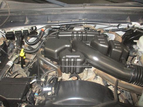Used 2016 Ford F250 XL w/ Power Equipment Group AWD/4WD image 17