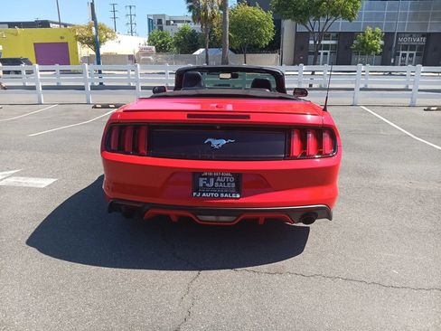 Used 2016 Ford Mustang Premium RWD image 17