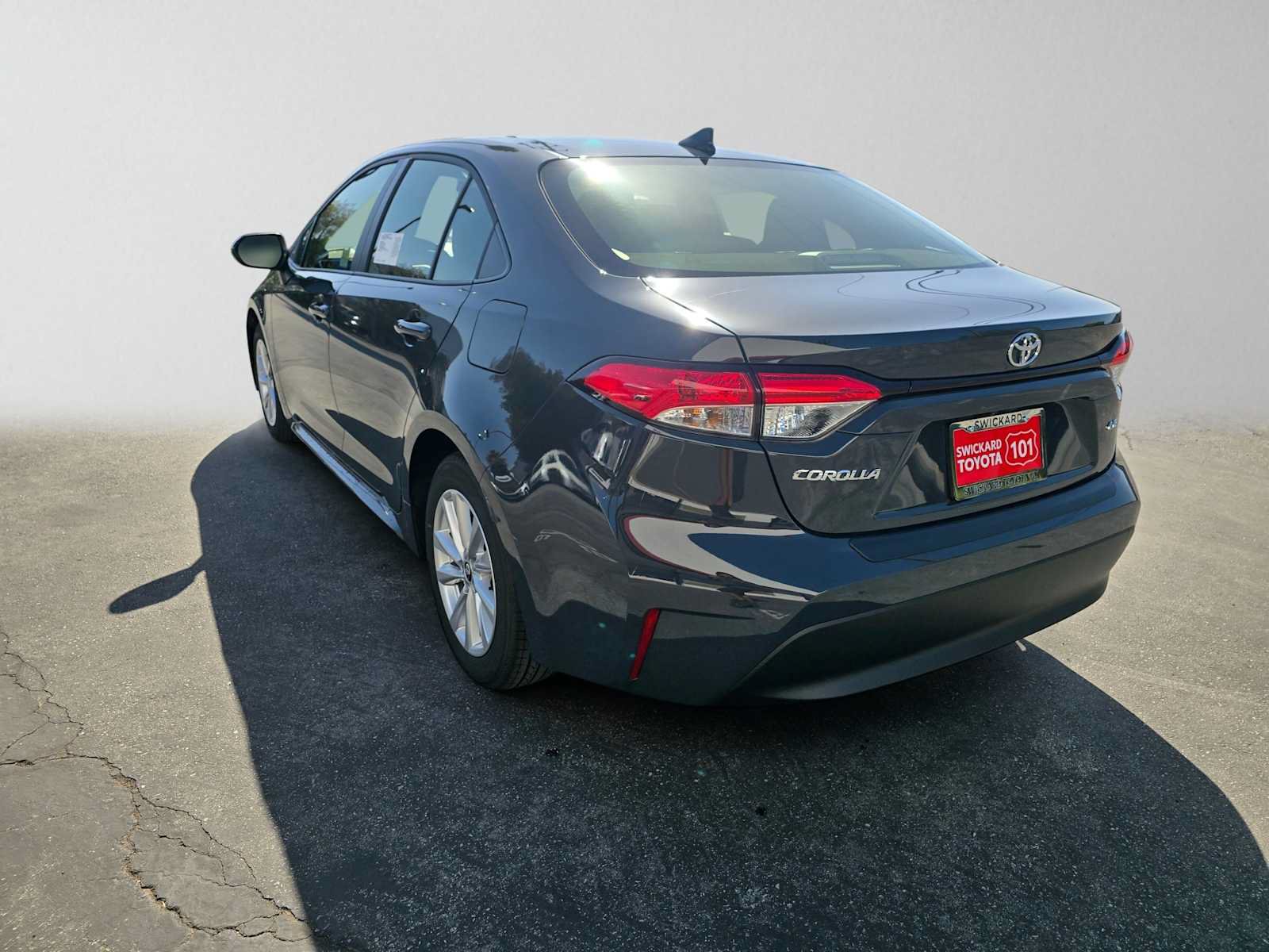 New 2027 Toyota Corolla LE w/ LE Premium Package FWD image 5