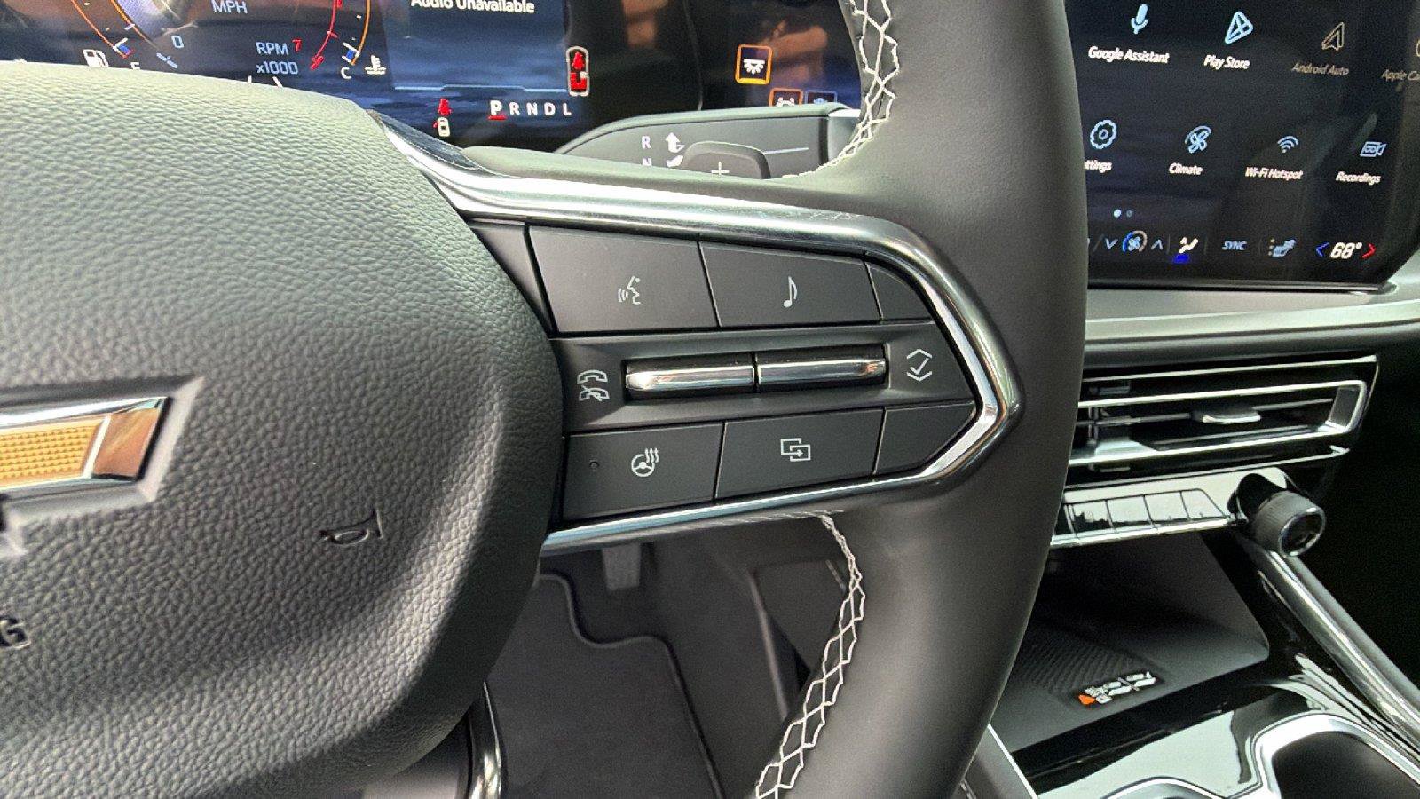 New 2027 Chevrolet Traverse LT w/ Sun and Wheel Package FWD image 25