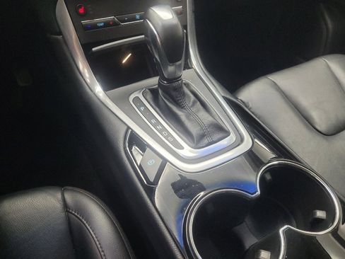 Used 2016 Ford Edge Titanium AWD/4WD image 26