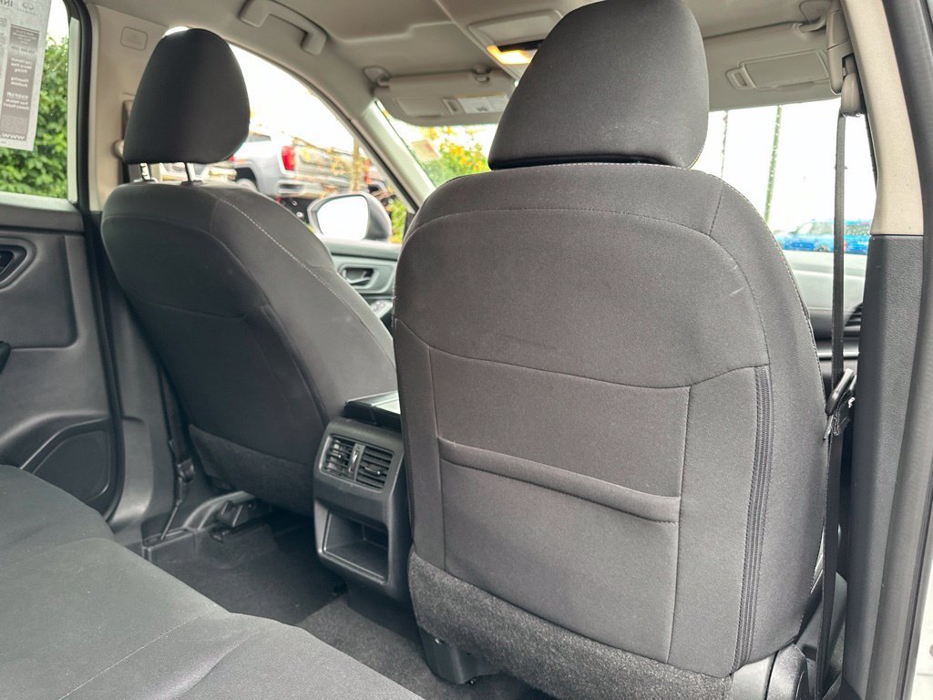 Used 2024 Nissan Rogue S AWD/4WD image 27