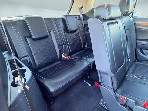 Used 2024 Volkswagen Atlas SE image 27