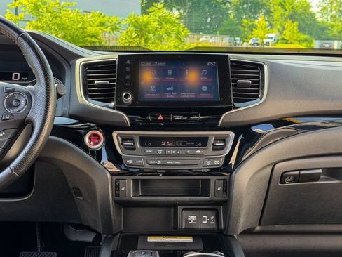 Used 2022 Honda Ridgeline Black Edition image 15