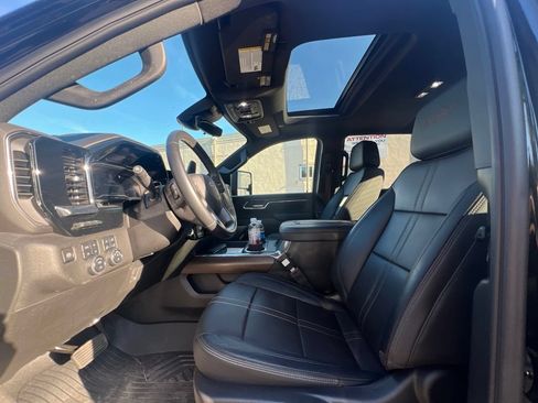 Used 2024 Chevrolet Silverado 3500 High Country w/ High Country Premium Package AWD/4WD image 15