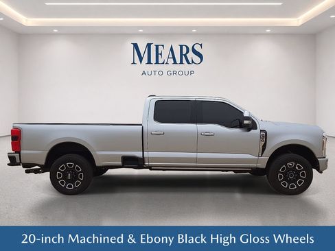 Used 2024 Ford F350 Platinum w/ FX4 Off-Road Package AWD/4WD image 7