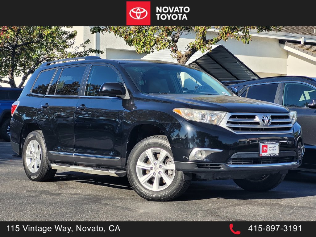 Used 2012 Toyota Highlander SE FWD image 1