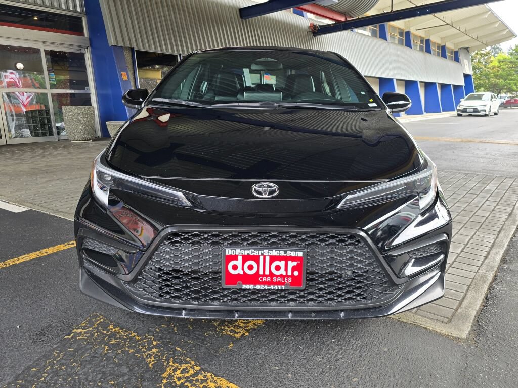 Used 2024 Toyota Corolla XSE FWD image 2